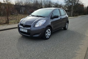 Toyota Yaris II 1.0 Benz / Klima / 5 Drzwi / Zadbany