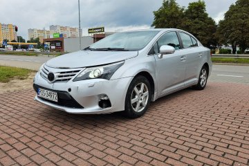 Toyota Avensis III Lift 2.0 Benzyna Automat / Kamera cofania / Okazja
