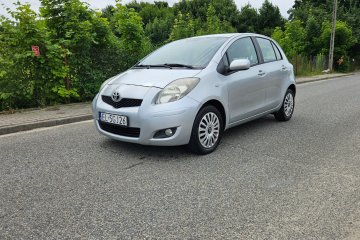 Toyota Yaris II 1.3 / 1 Właściciel / 5 Drzwi / Klima / Zadbany
