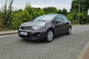 Kia Rio 1.4 benzyna / 1 Właściciel / Automat / Klima / Pakiet zimowy