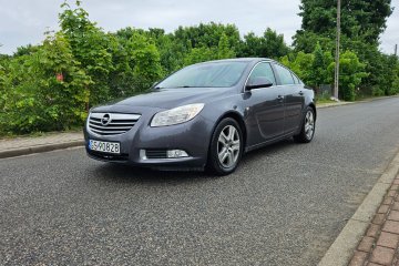 Opel Insignia 2.0TDCI / Nawigacja / Hak / Serwisowany