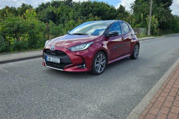 Toyota Yaris Hybryda PL Salon / Na gwarancji / Serwisowany !!