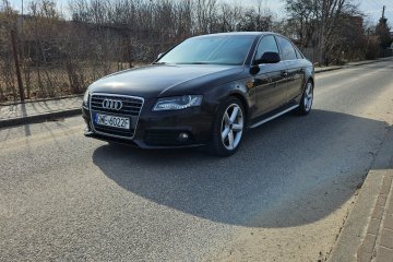 Audi A4 B8 S-Line 2.0 TDI / Skóra / II kpl opon