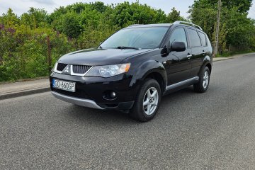 Mitsubishi Outlander 2.0D / Polski salon / 4x4 / 7-Osobowy / Xenony